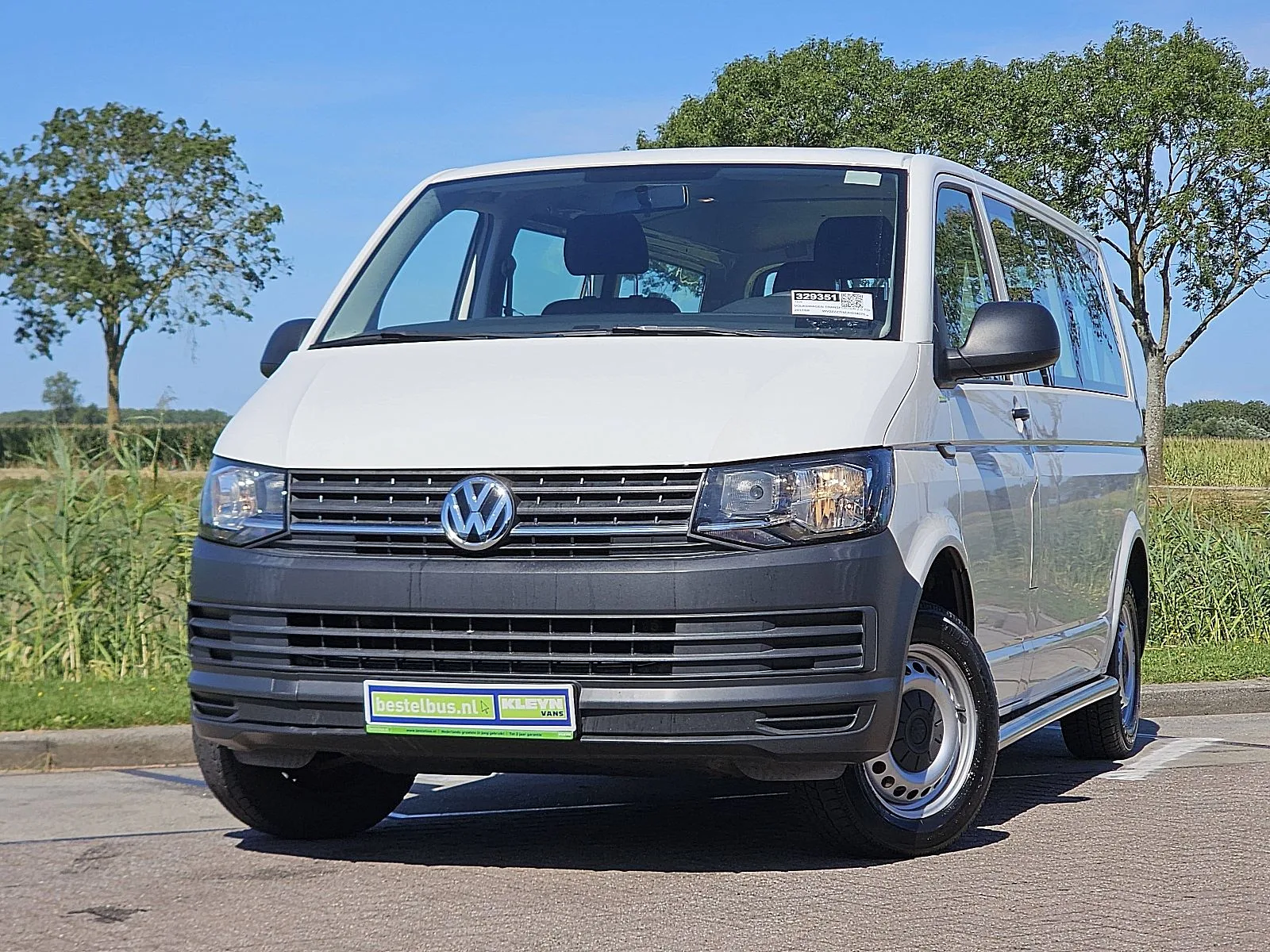 Volkswagen Transporter (2017) — foto 1