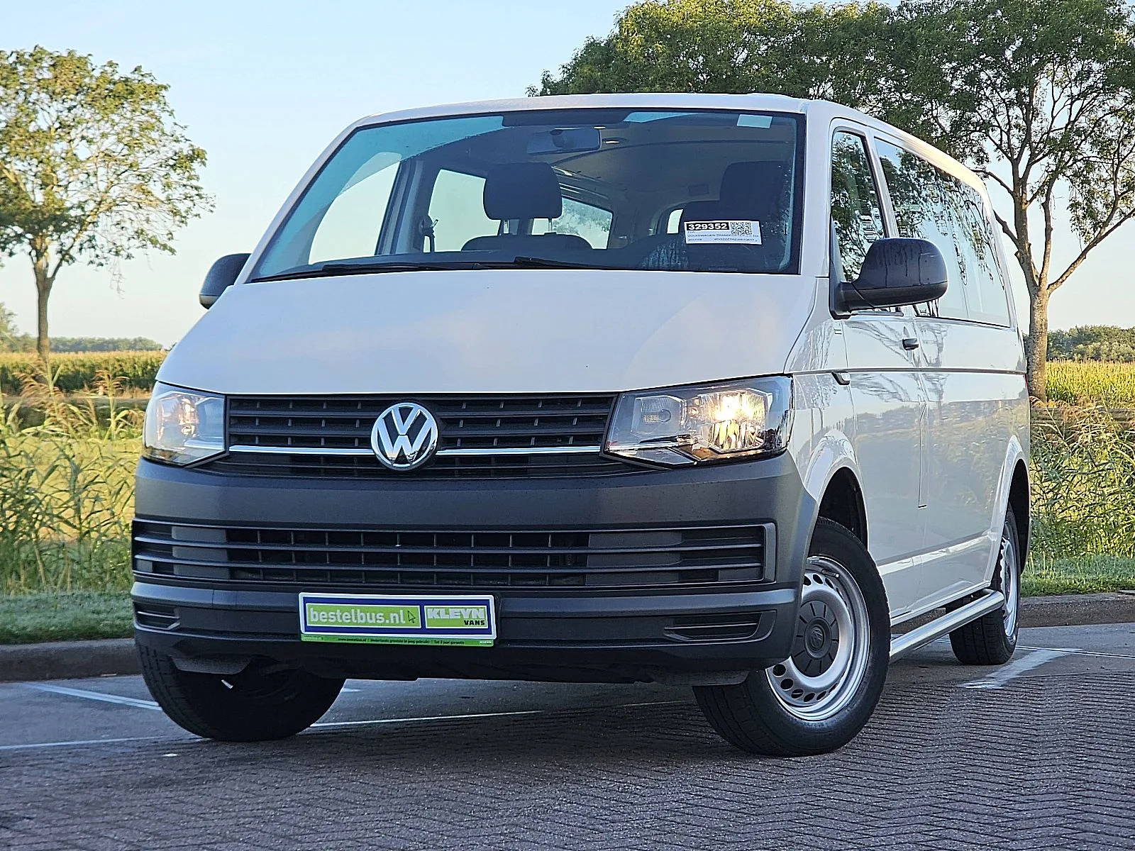 Volkswagen Transporter (2017) — foto 1