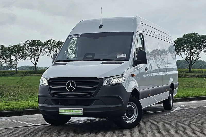 Mercedes-Benz Sprinter (2024)