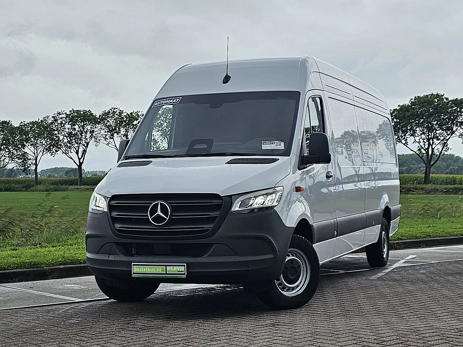 Mercedes-Benz Sprinter (2024) — foto 1