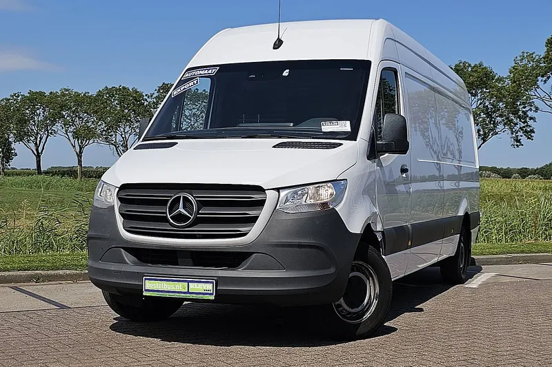 Mercedes-Benz Sprinter (2024)