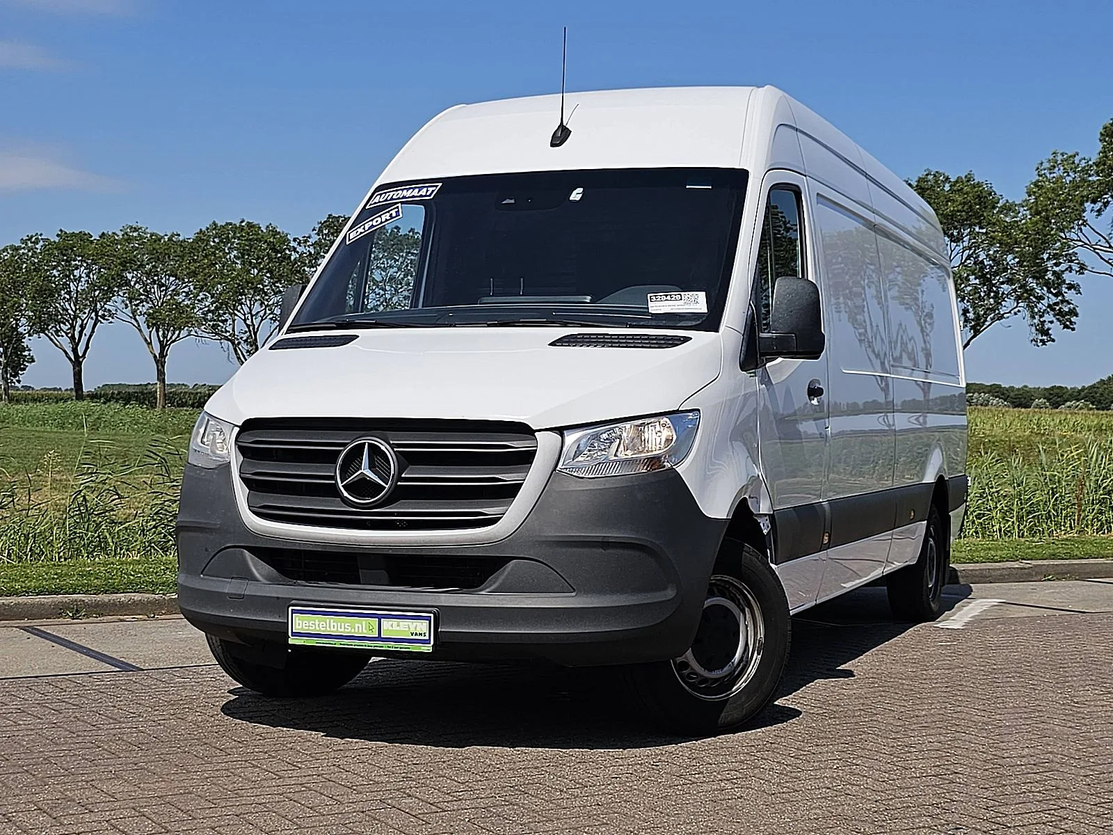Mercedes-Benz Sprinter (2024) — foto 1