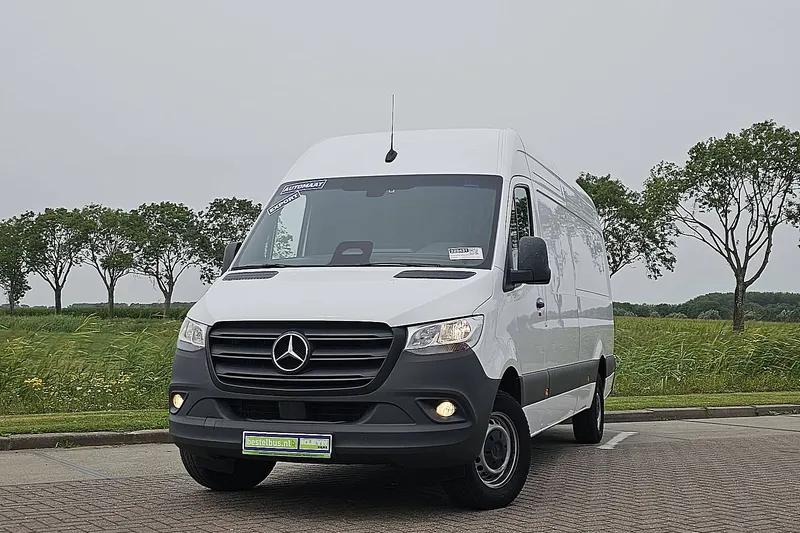 Mercedes-Benz Sprinter (2024)