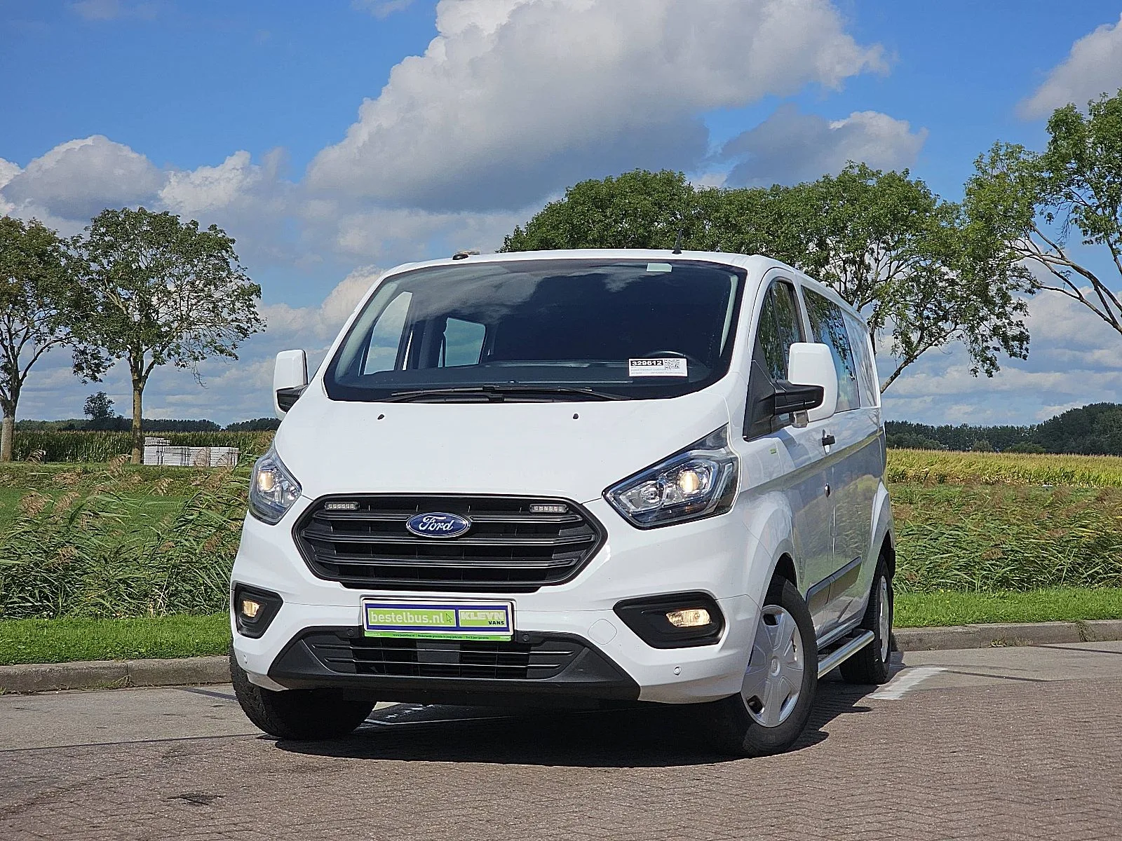 Ford Transit (2019) — foto 1