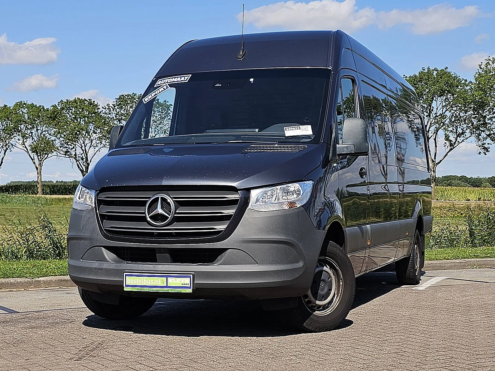 Mercedes-Benz Sprinter (2023) — foto 1