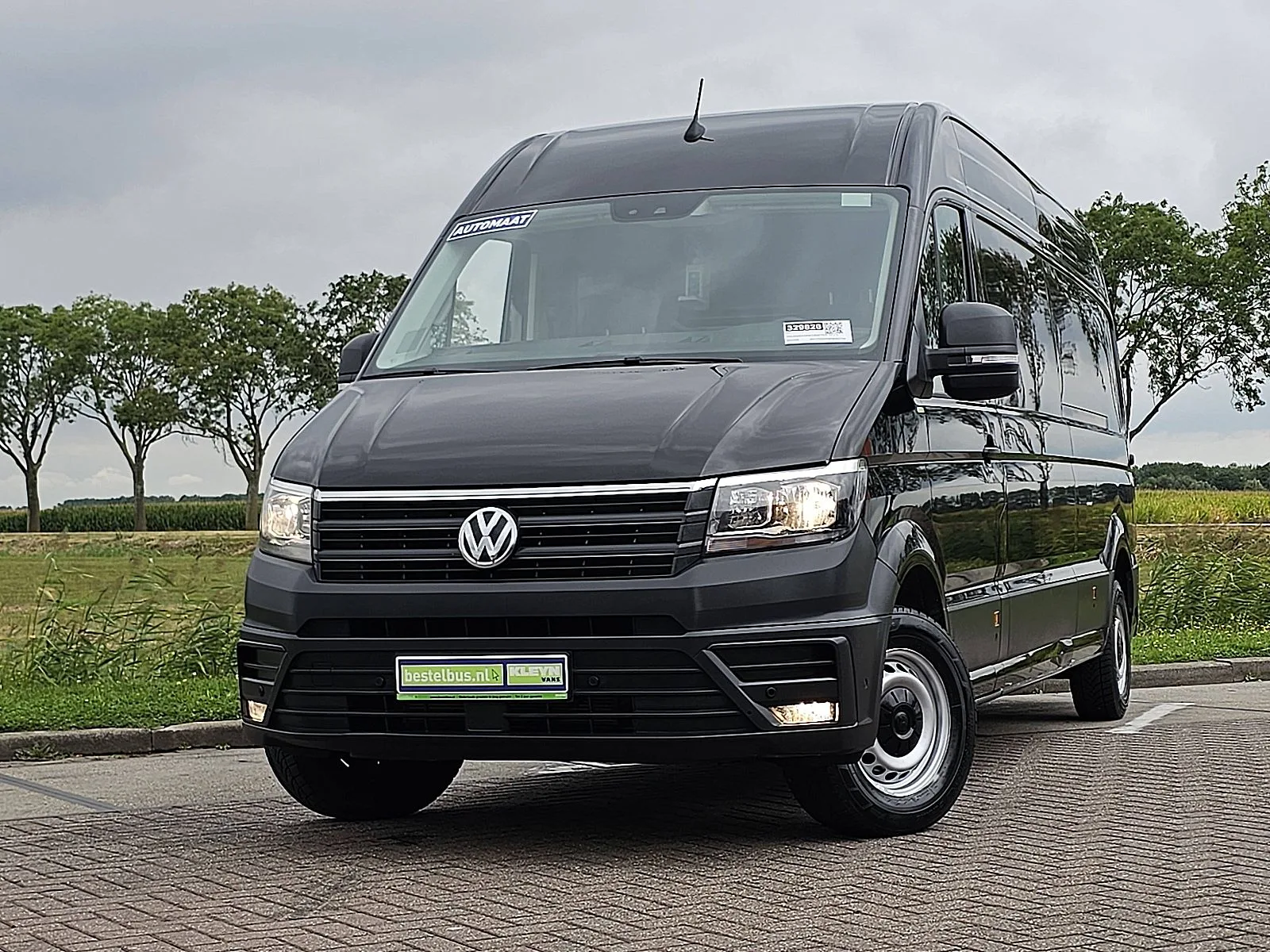 Volkswagen Crafter (2023) — foto 1