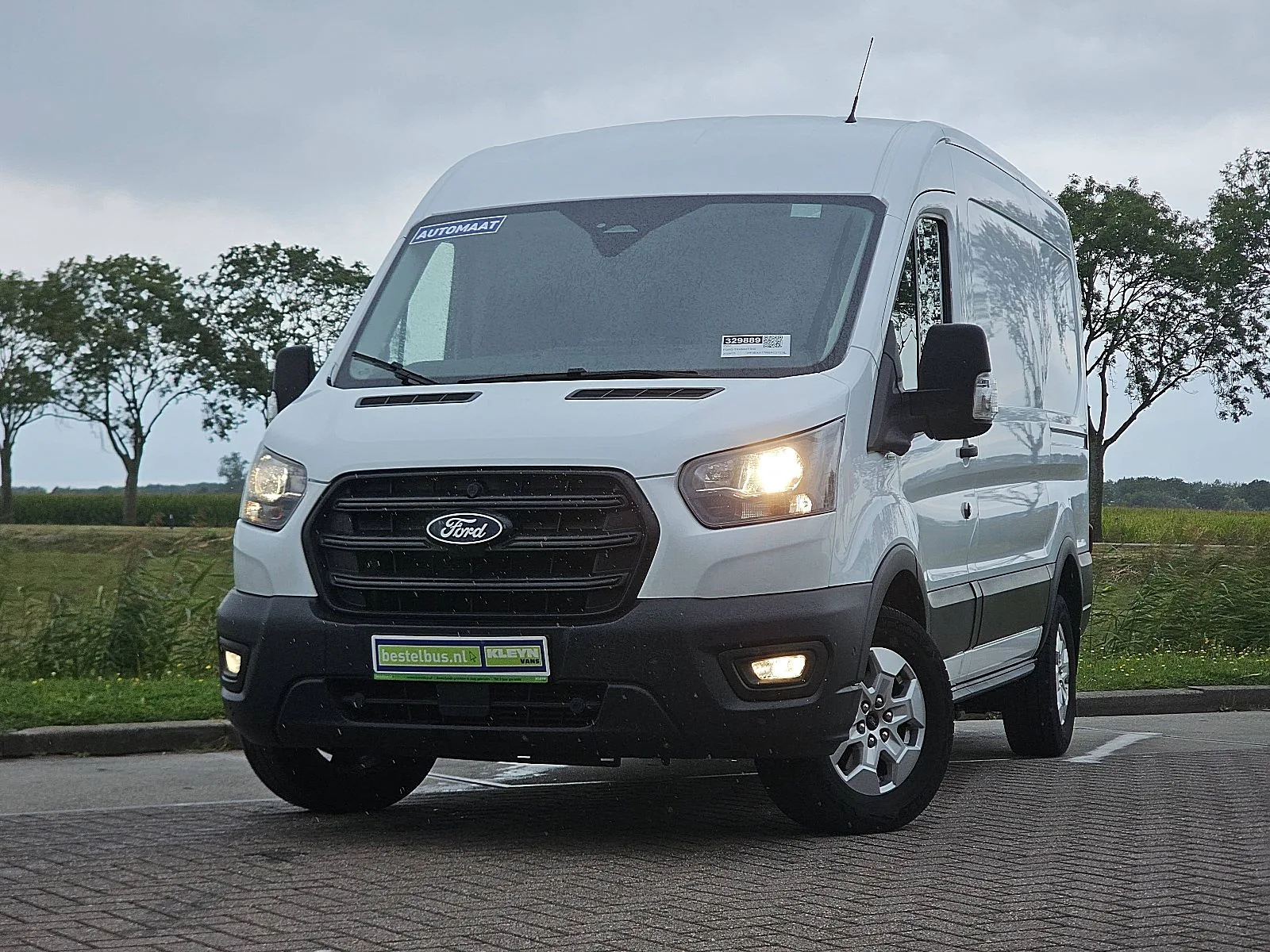 Ford Transit (2024) — foto 1