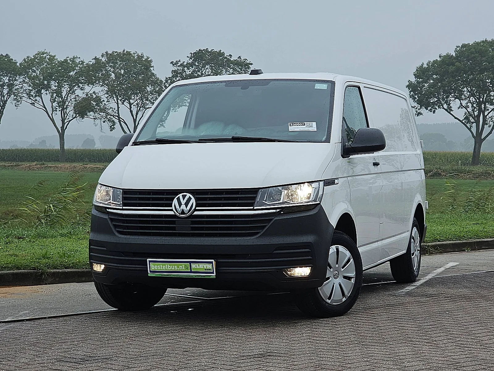Volkswagen Transporter (2021) — foto 1