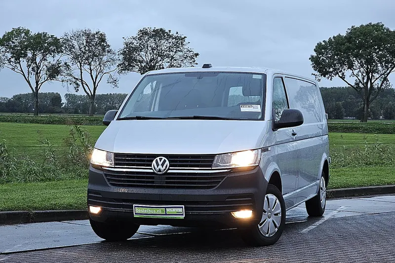Volkswagen Transporter (2023)