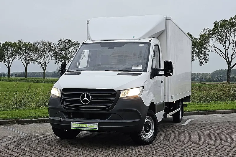 Mercedes-Benz Sprinter (2023)