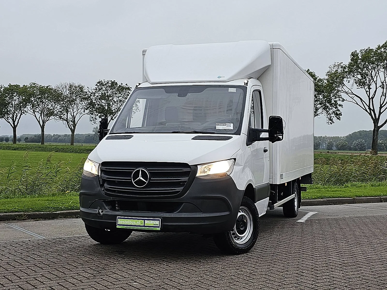 Mercedes-Benz Sprinter (2023) — foto 1