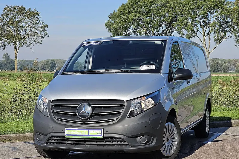 Mercedes-Benz eVito (2024)