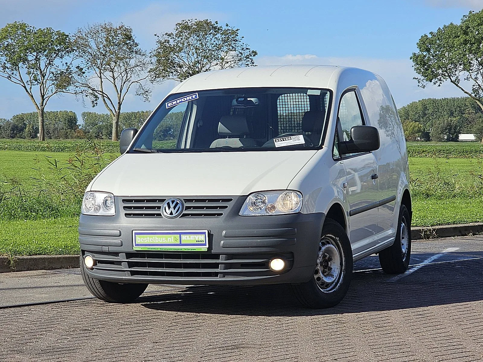 Volkswagen Caddy (2009) — foto 1