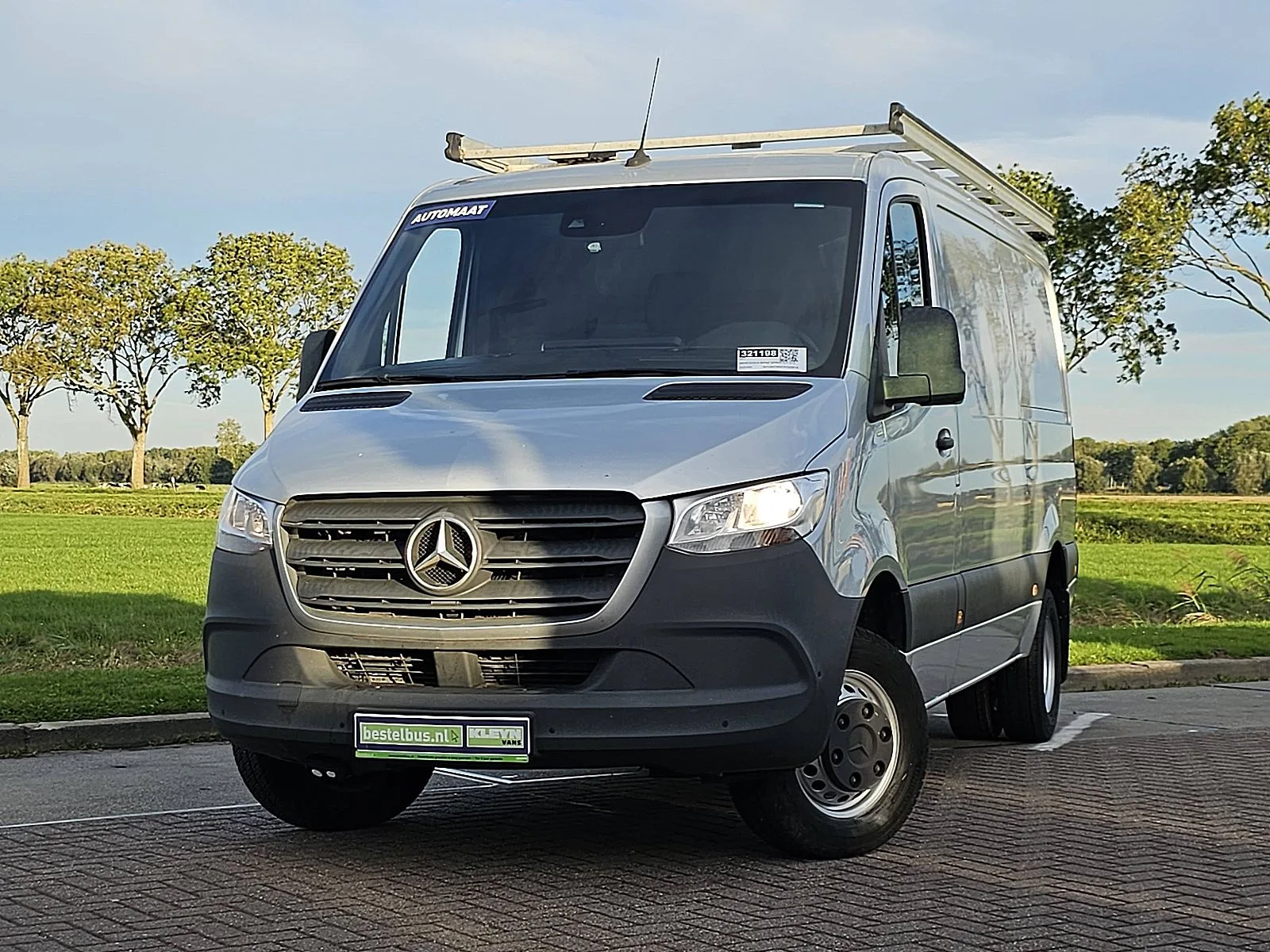 Mercedes-Benz Sprinter (2021) — foto 1