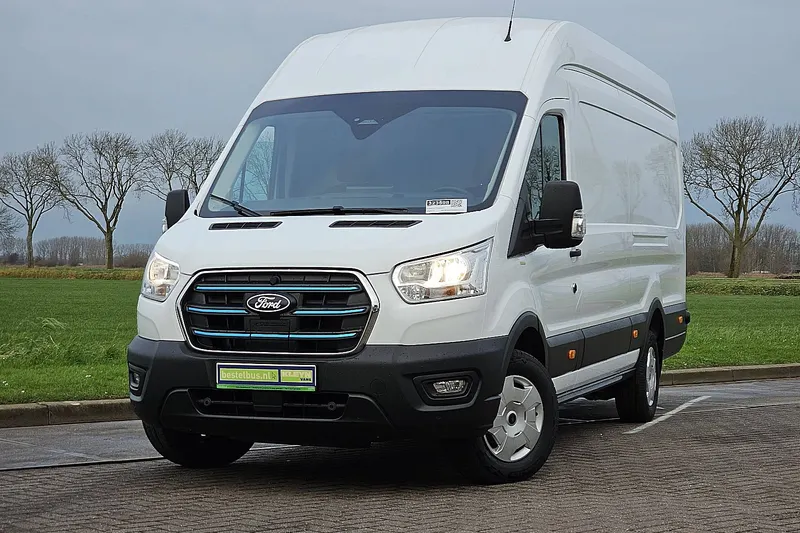 Ford E-Transit (2025)