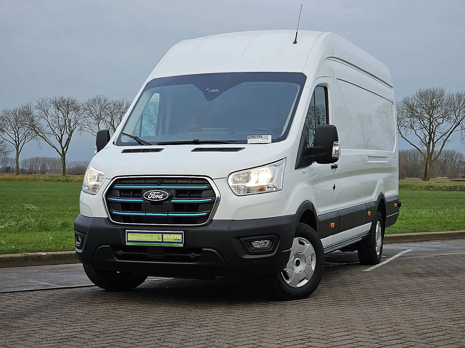 Ford E-Transit (2025) — foto 1