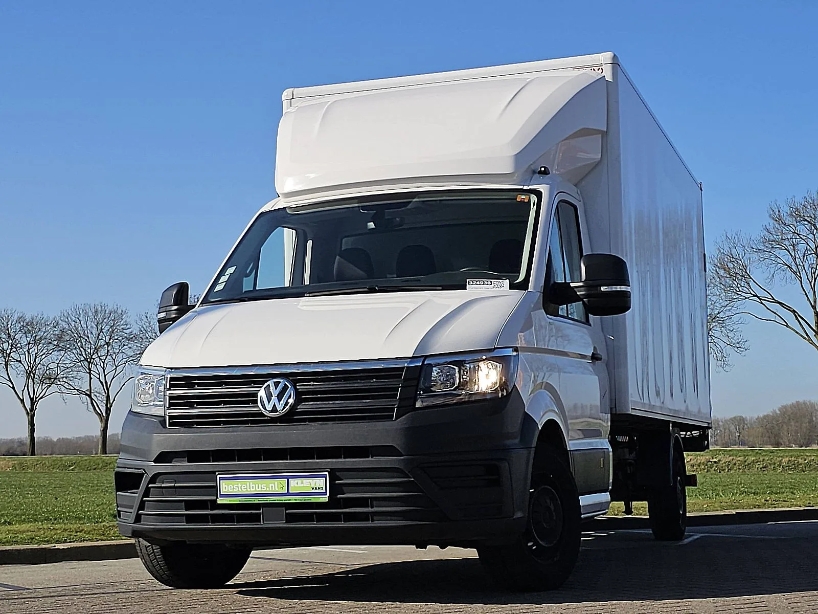 Volkswagen Crafter (2023) — foto 1
