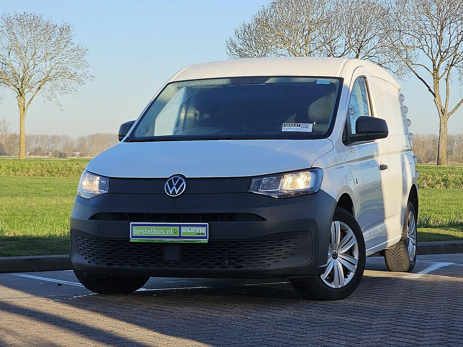 Volkswagen Caddy (2021) — foto 1