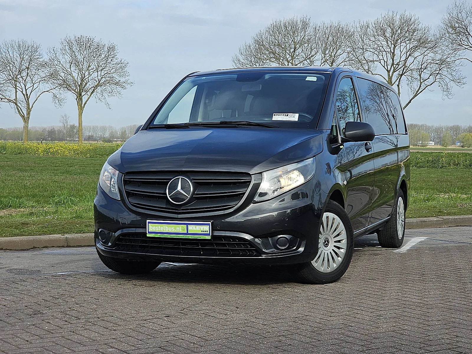 Mercedes-Benz Vito (2023) — foto 1