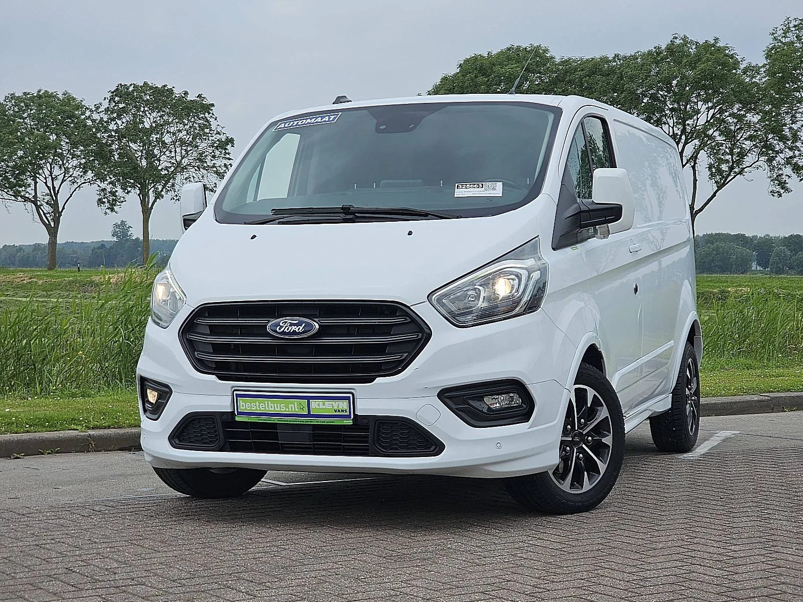 Ford Transit (2021) — foto 1