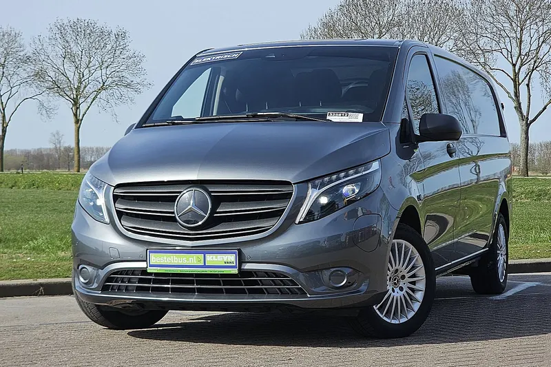 Mercedes-Benz eVito (2023)