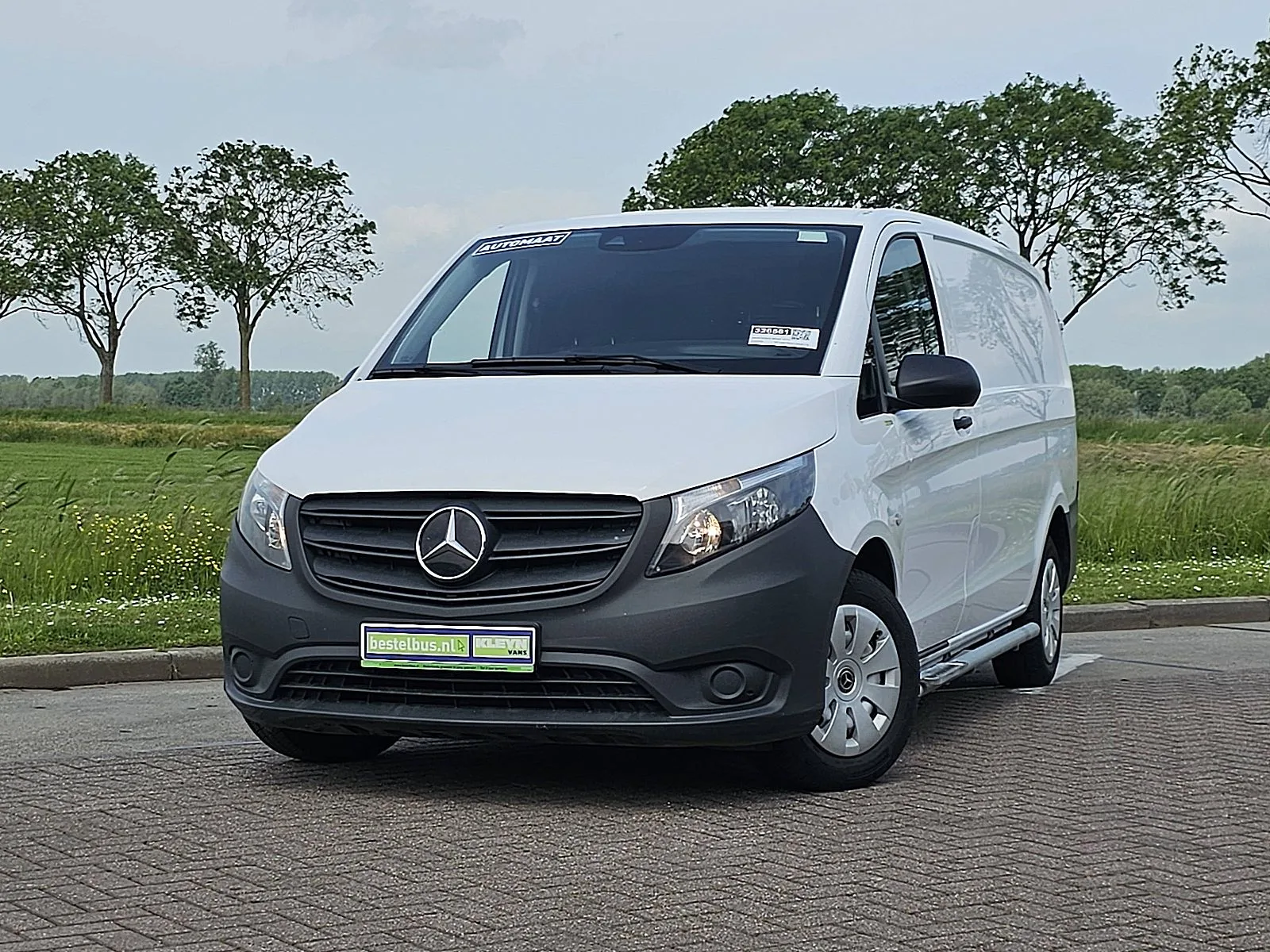 Mercedes-Benz Vito (2022) — foto 1