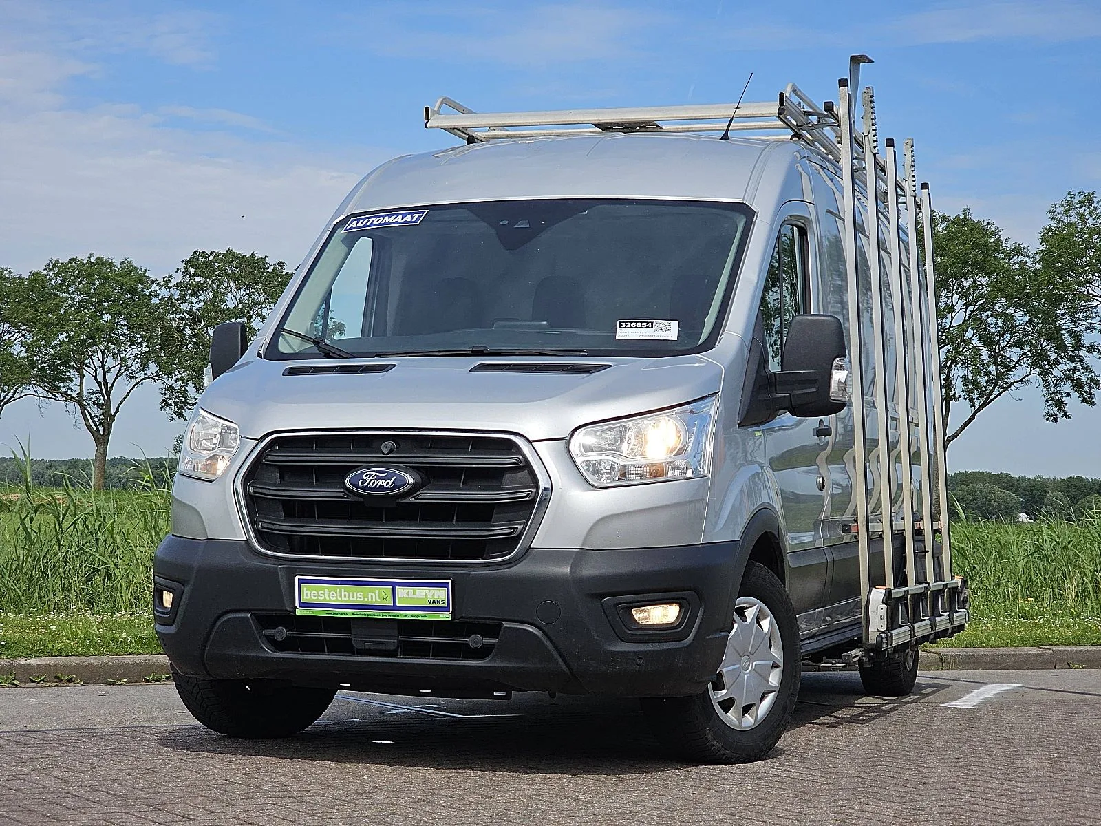 Ford Transit (2020) — foto 1