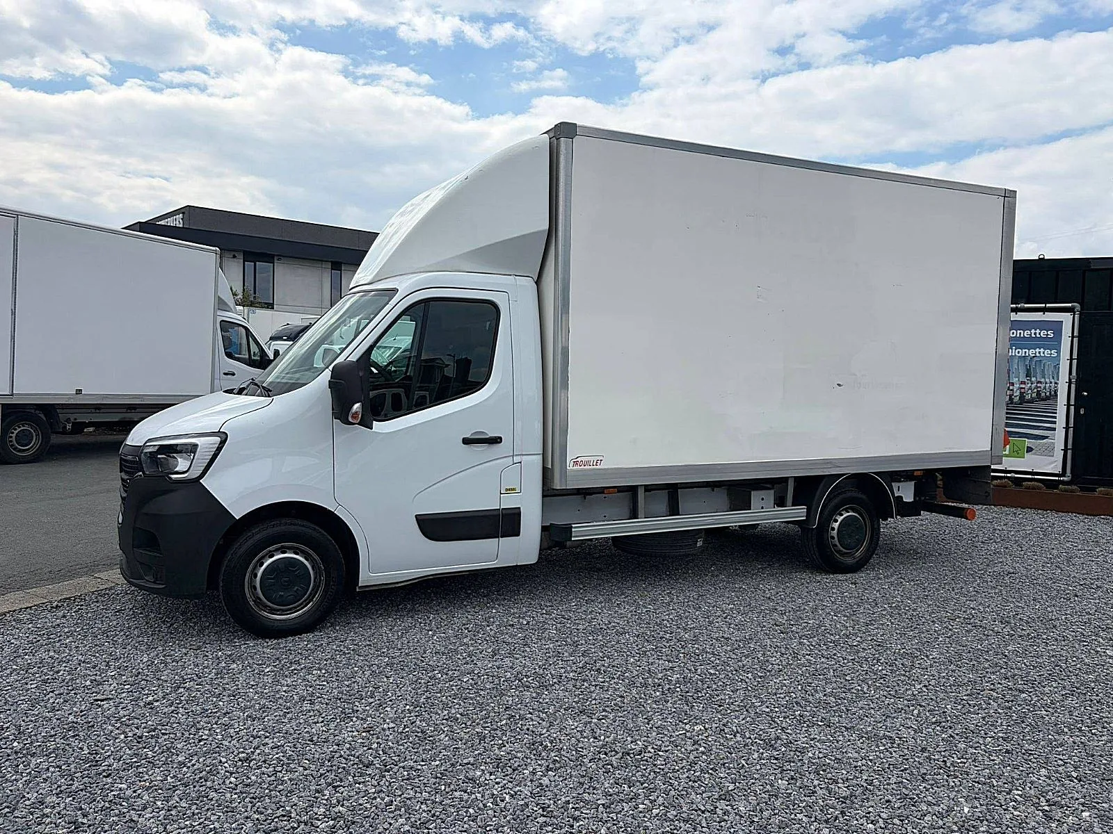 Renault Master (2023) — foto 1