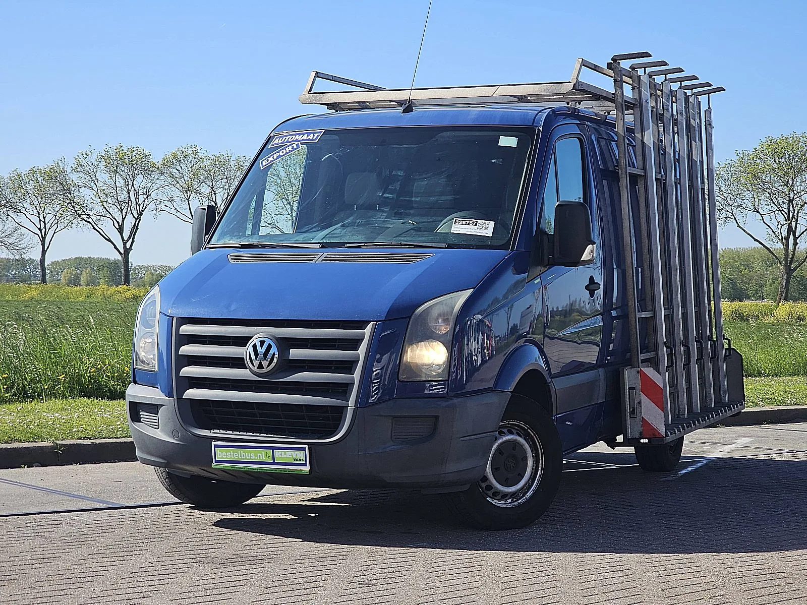 Volkswagen Crafter (2009) — foto 1