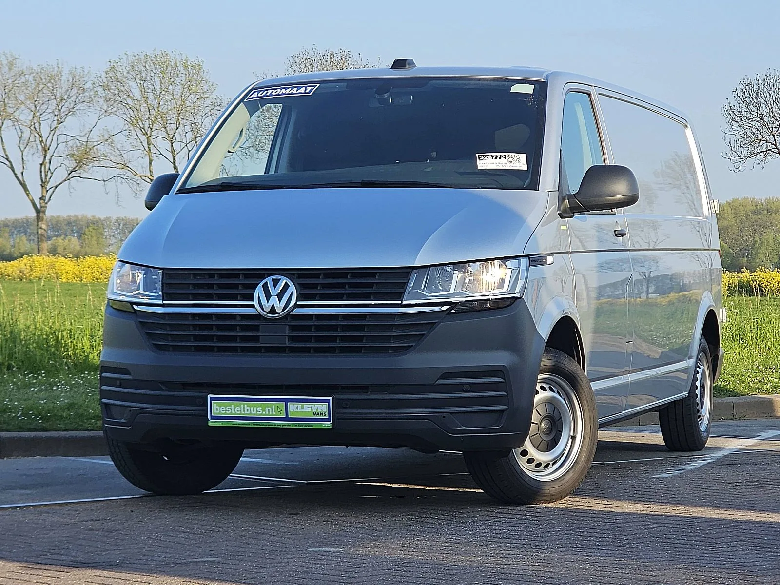 Volkswagen Transporter (2020) — foto 1