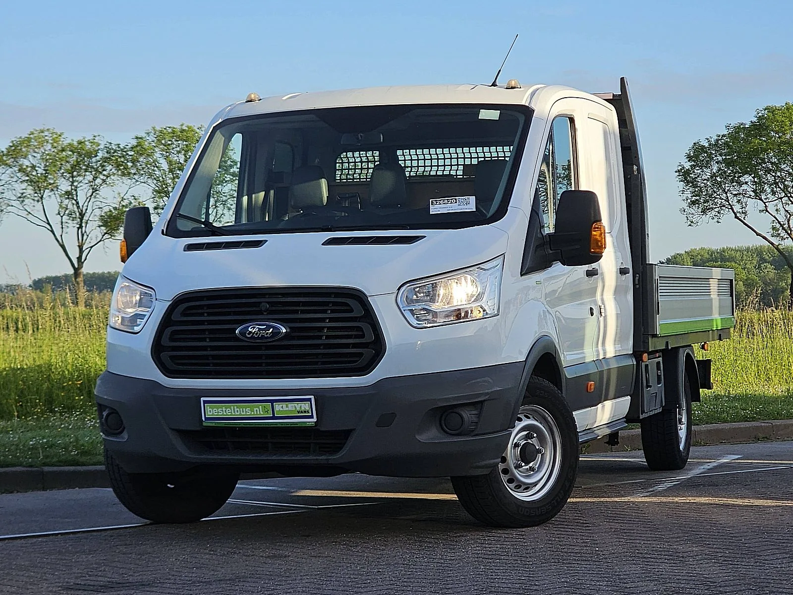 Ford Transit (2015) — foto 1