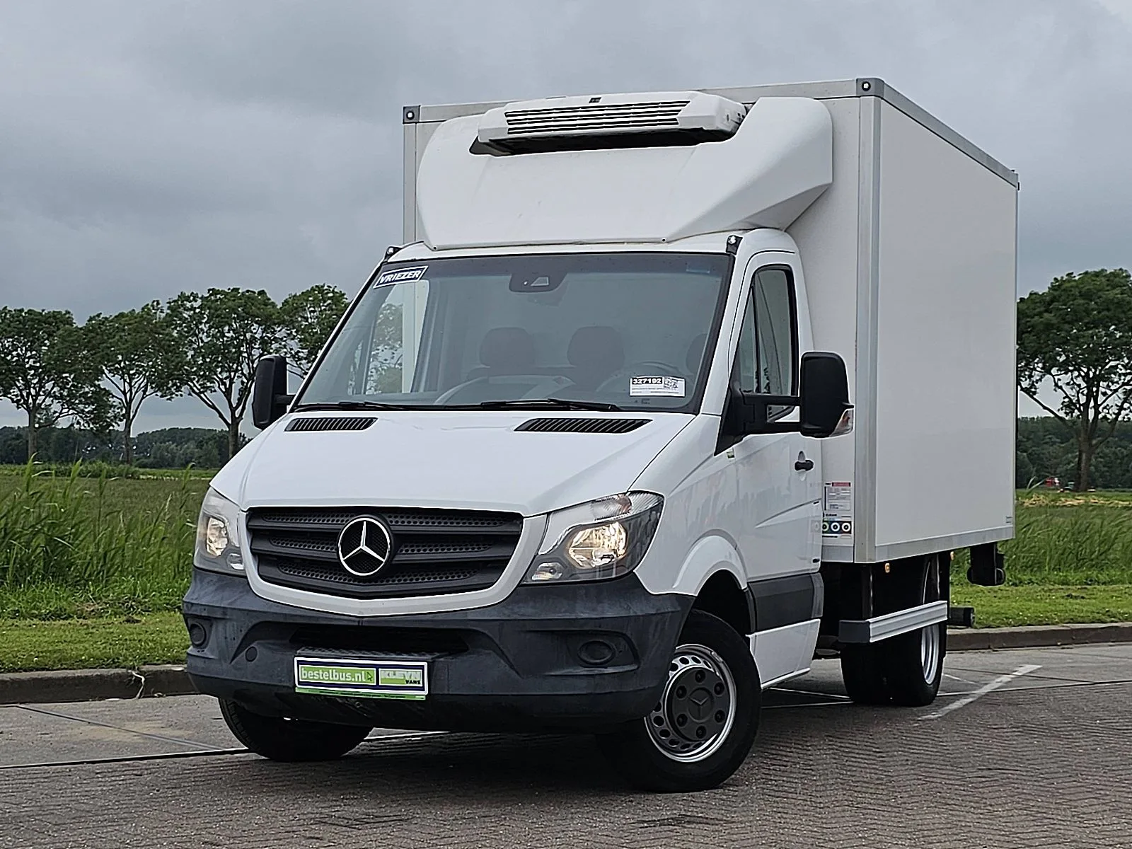 Mercedes-Benz Sprinter (2015) — foto 1