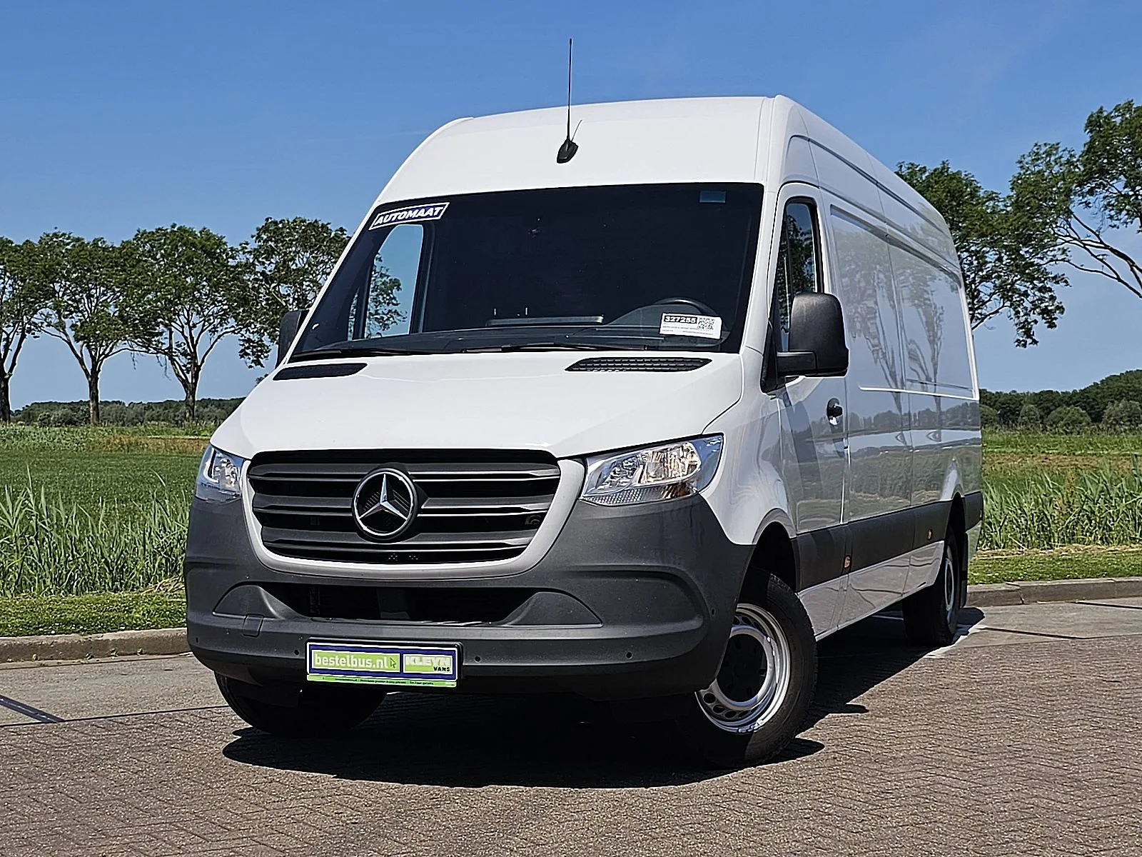 Mercedes-Benz Sprinter (2022) — foto 1