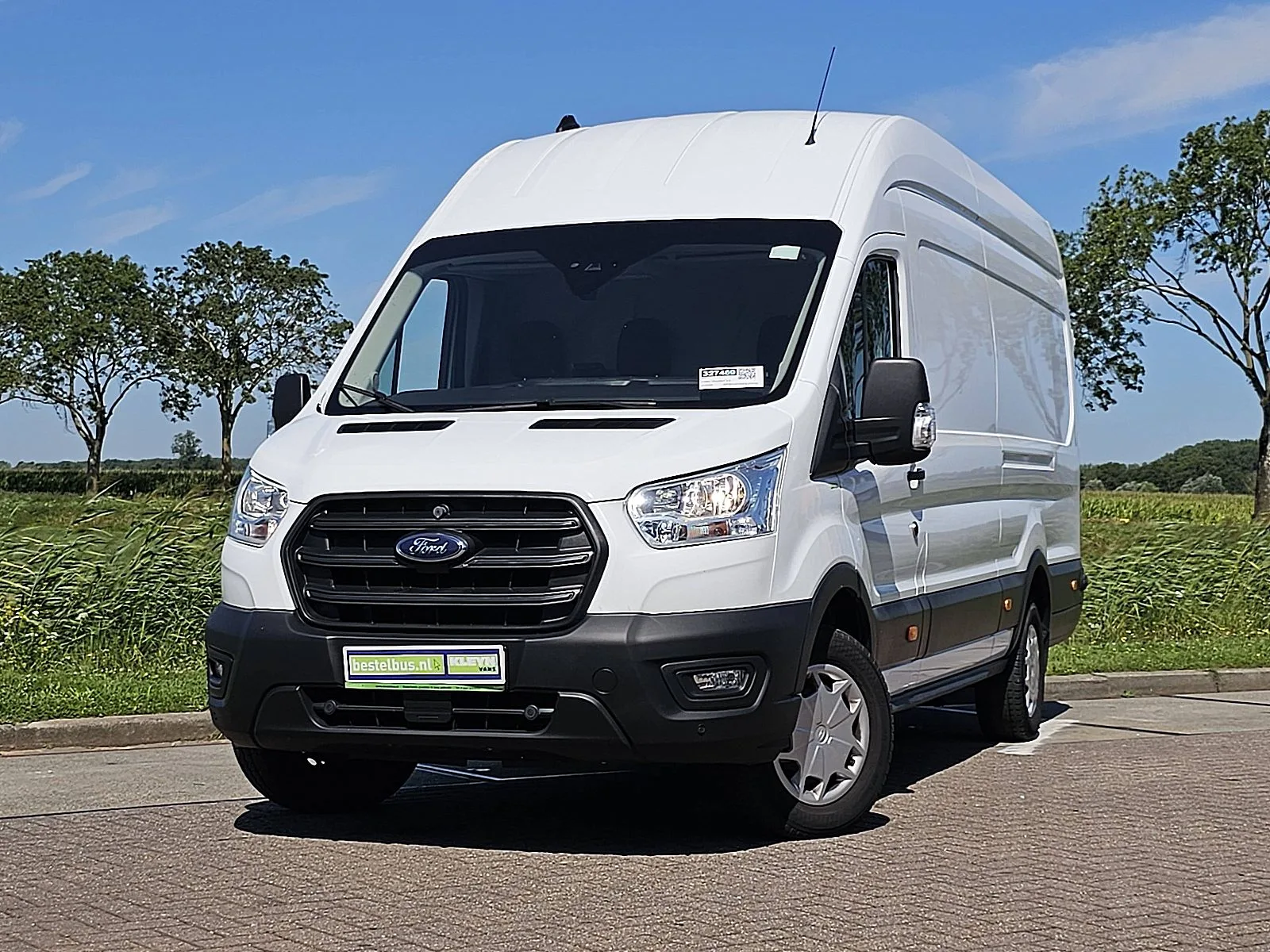 Ford Transit (2022) — foto 1