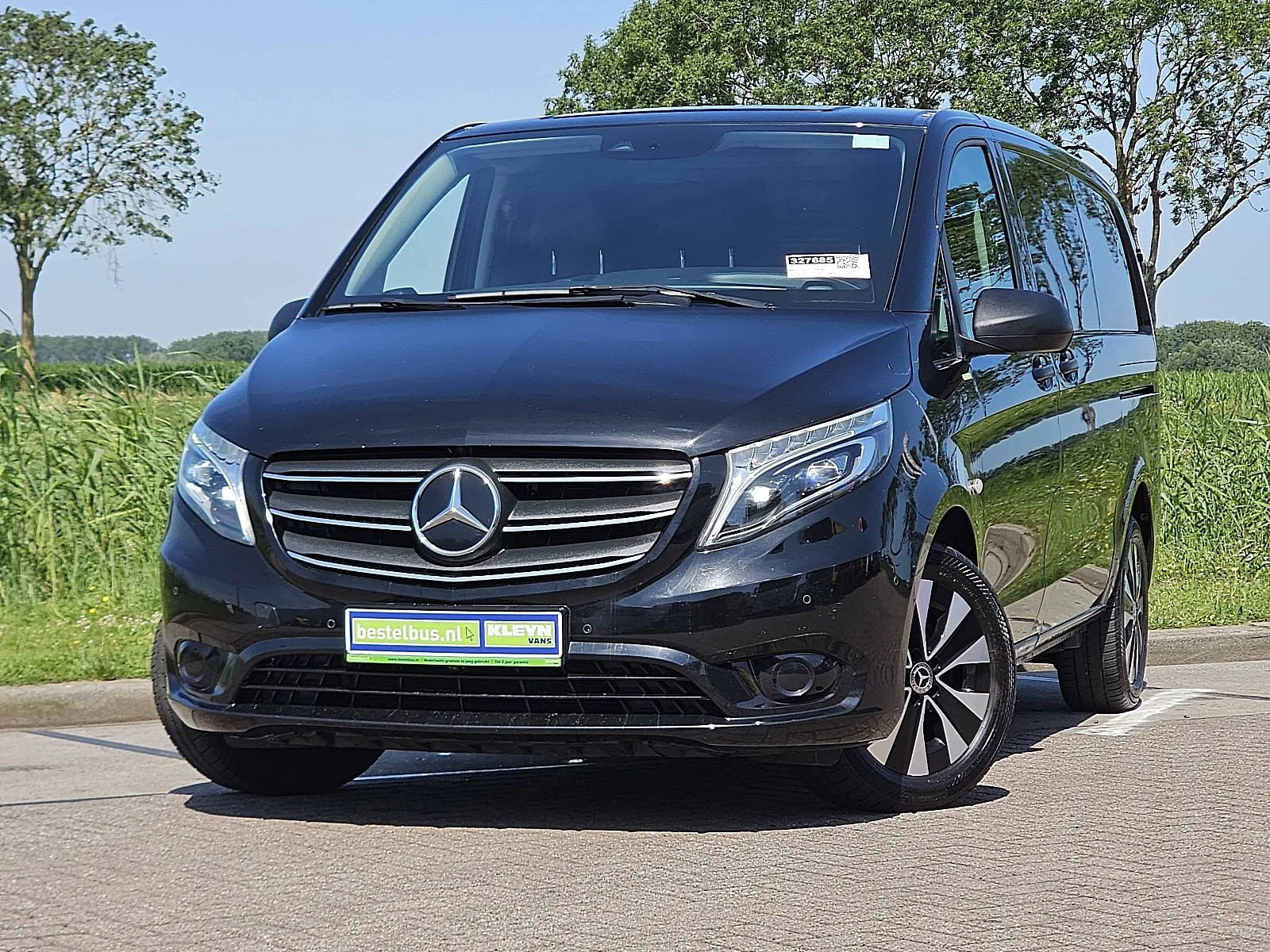 Mercedes-Benz Vito (2022) — foto 1