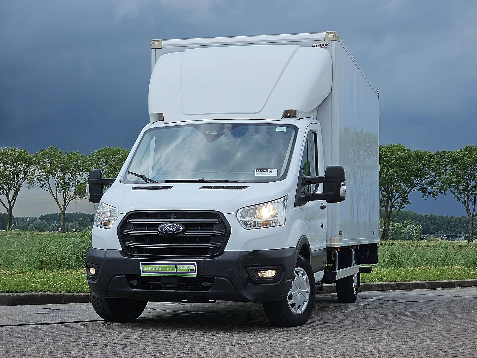 Ford Transit (2022) — foto 1