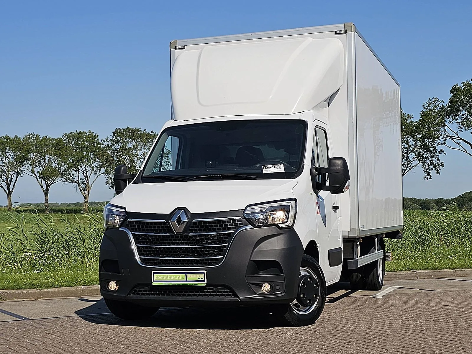 Renault Master (2024) — foto 1