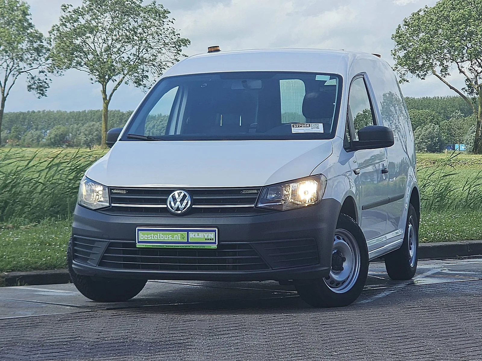 Volkswagen Caddy (2021) — foto 1