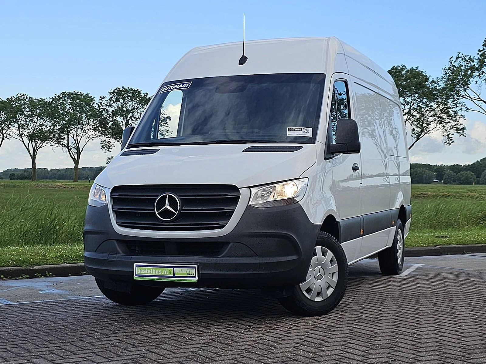 Mercedes-Benz Sprinter (2022) — foto 1