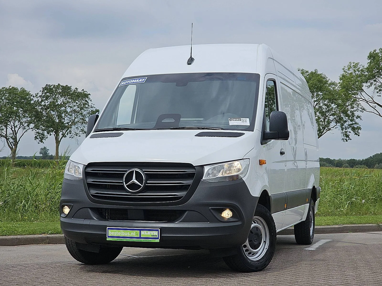 Mercedes-Benz Sprinter (2024) — foto 1