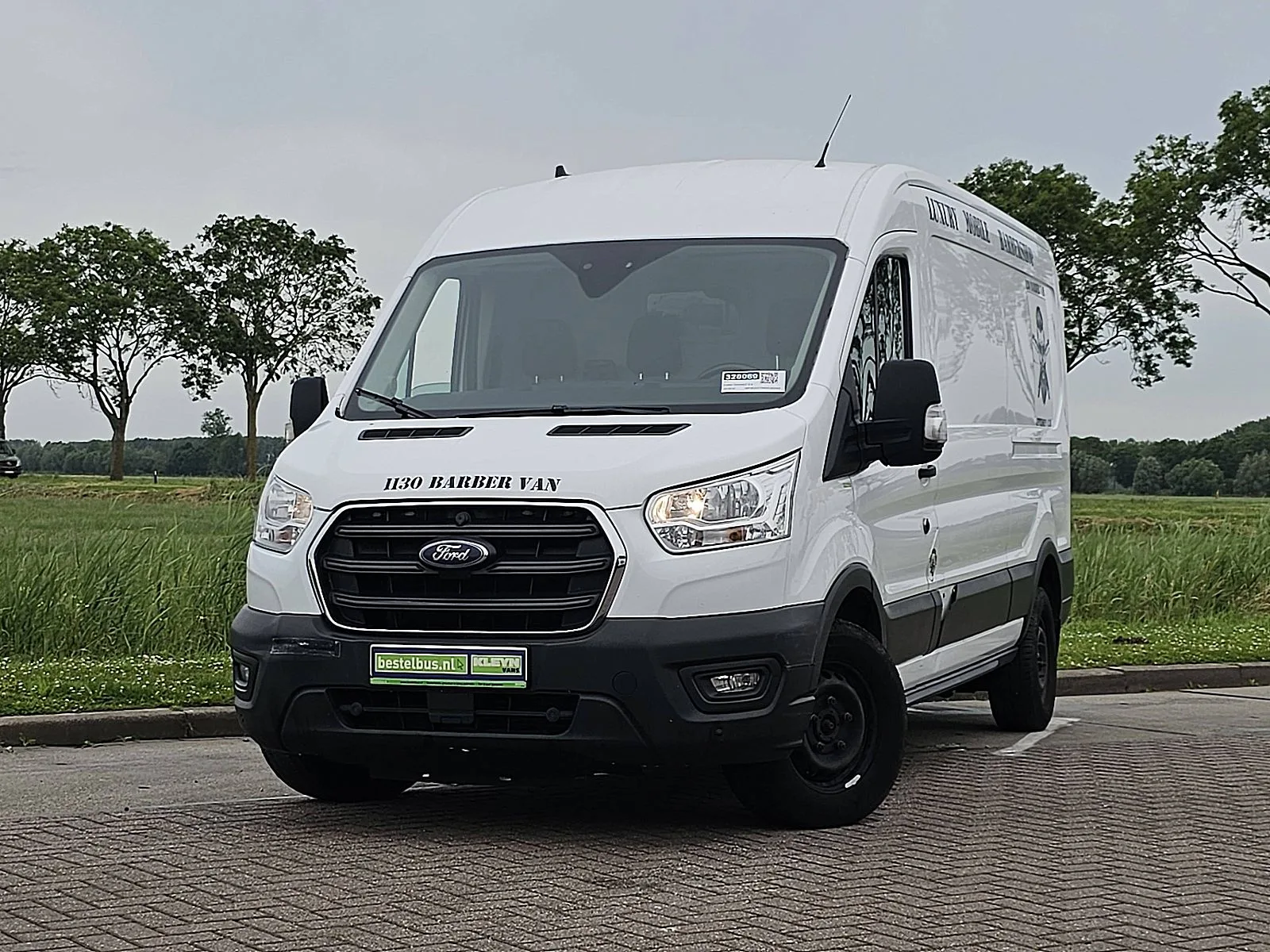 Ford Transit (2019) — foto 1