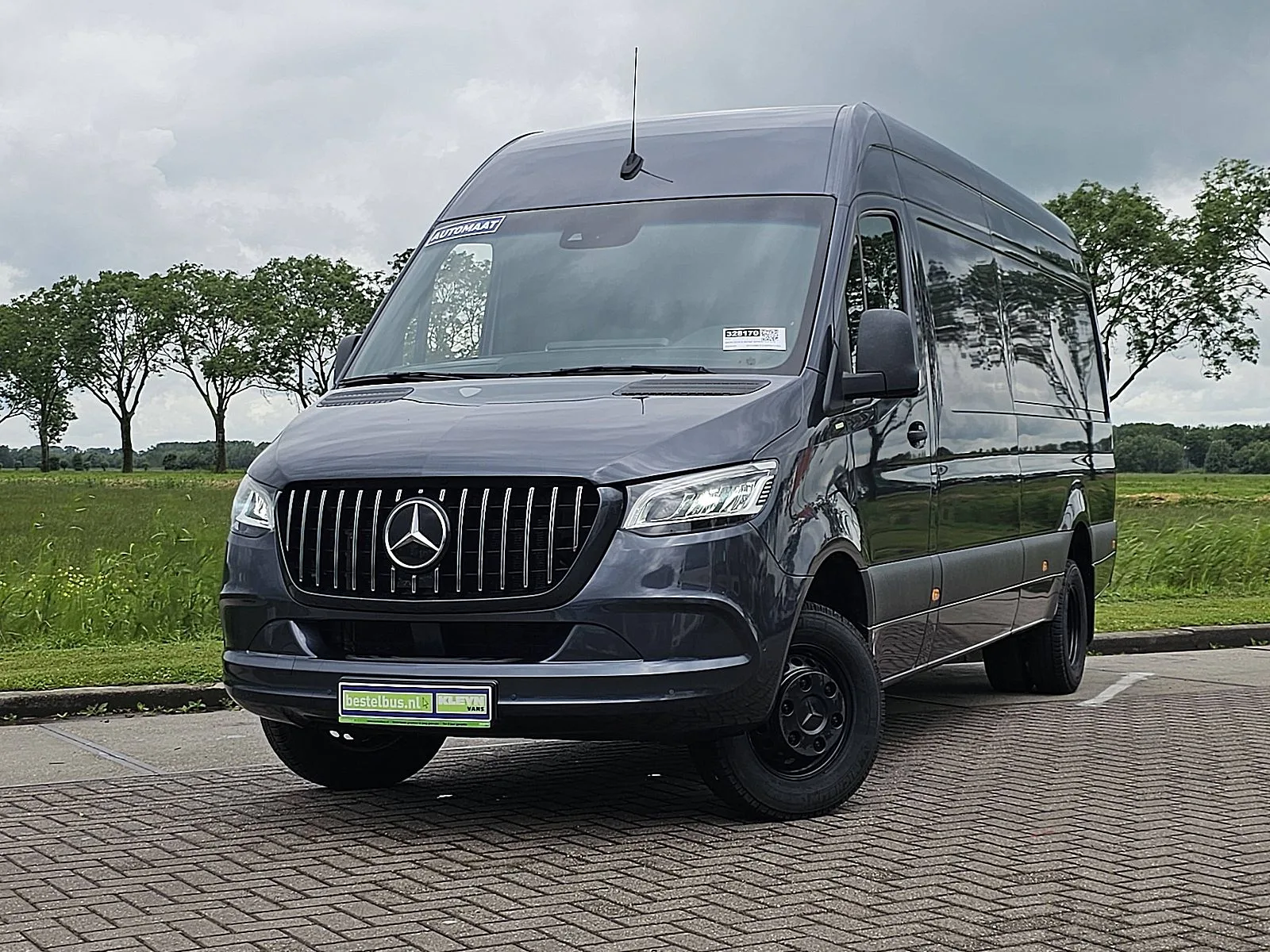 Mercedes-Benz Sprinter (2024) — foto 1