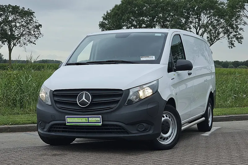 Mercedes-Benz eVito (2022)