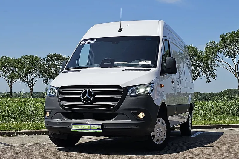 Mercedes-Benz Sprinter (2024)