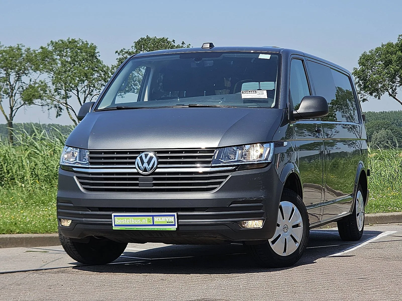 Volkswagen Transporter (2021) — foto 1
