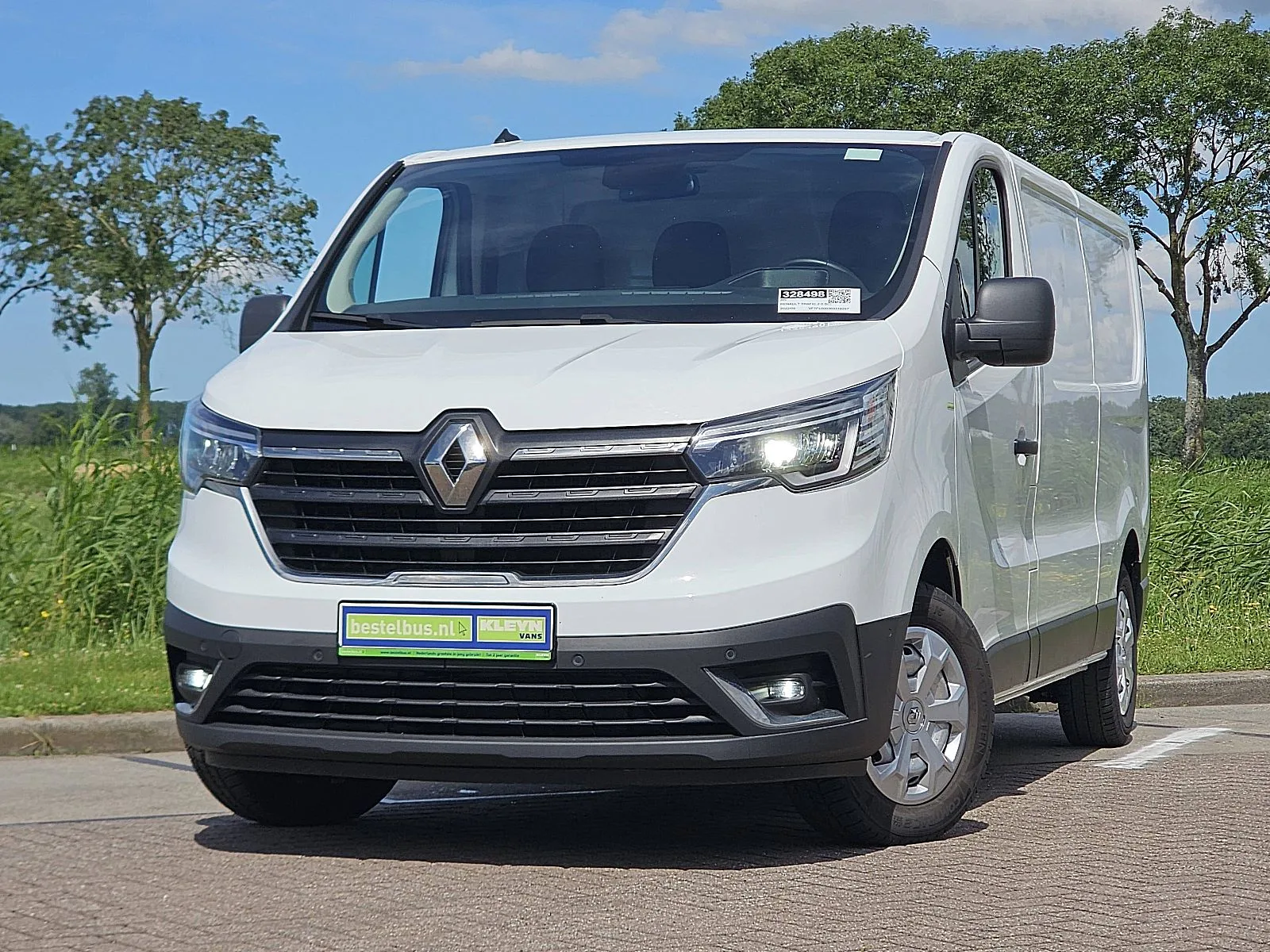 Renault Trafic (2022) — foto 1