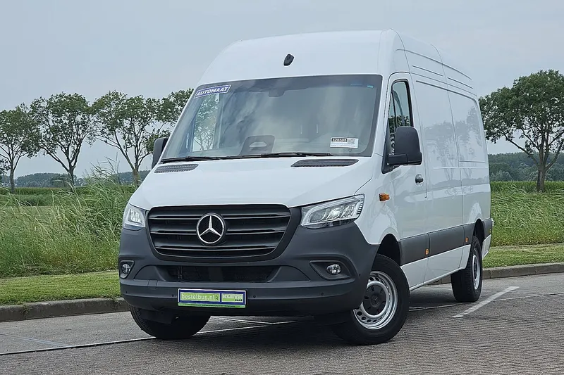 Mercedes-Benz Sprinter (2024)