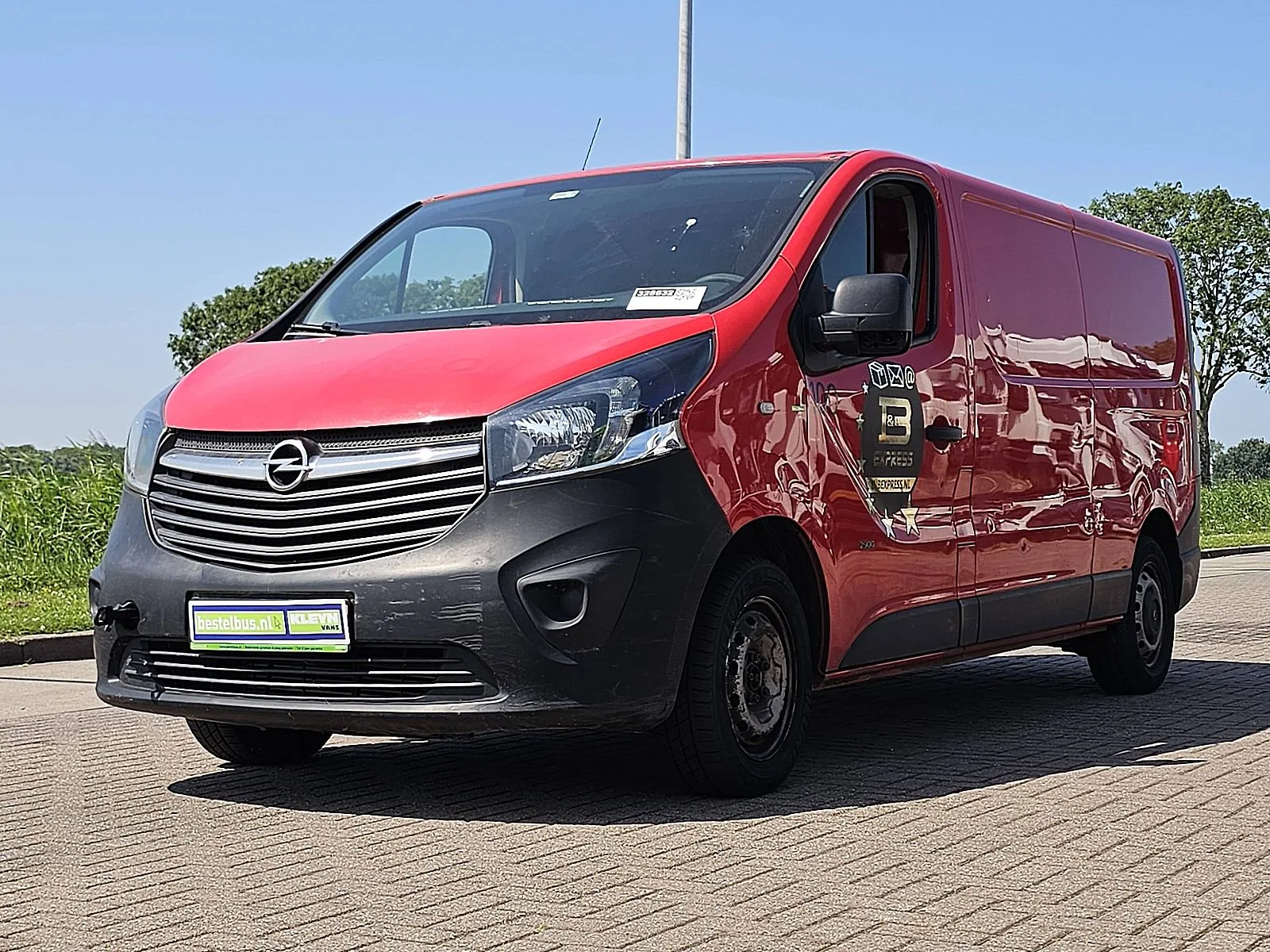 Opel Vivaro (2016) — foto 1