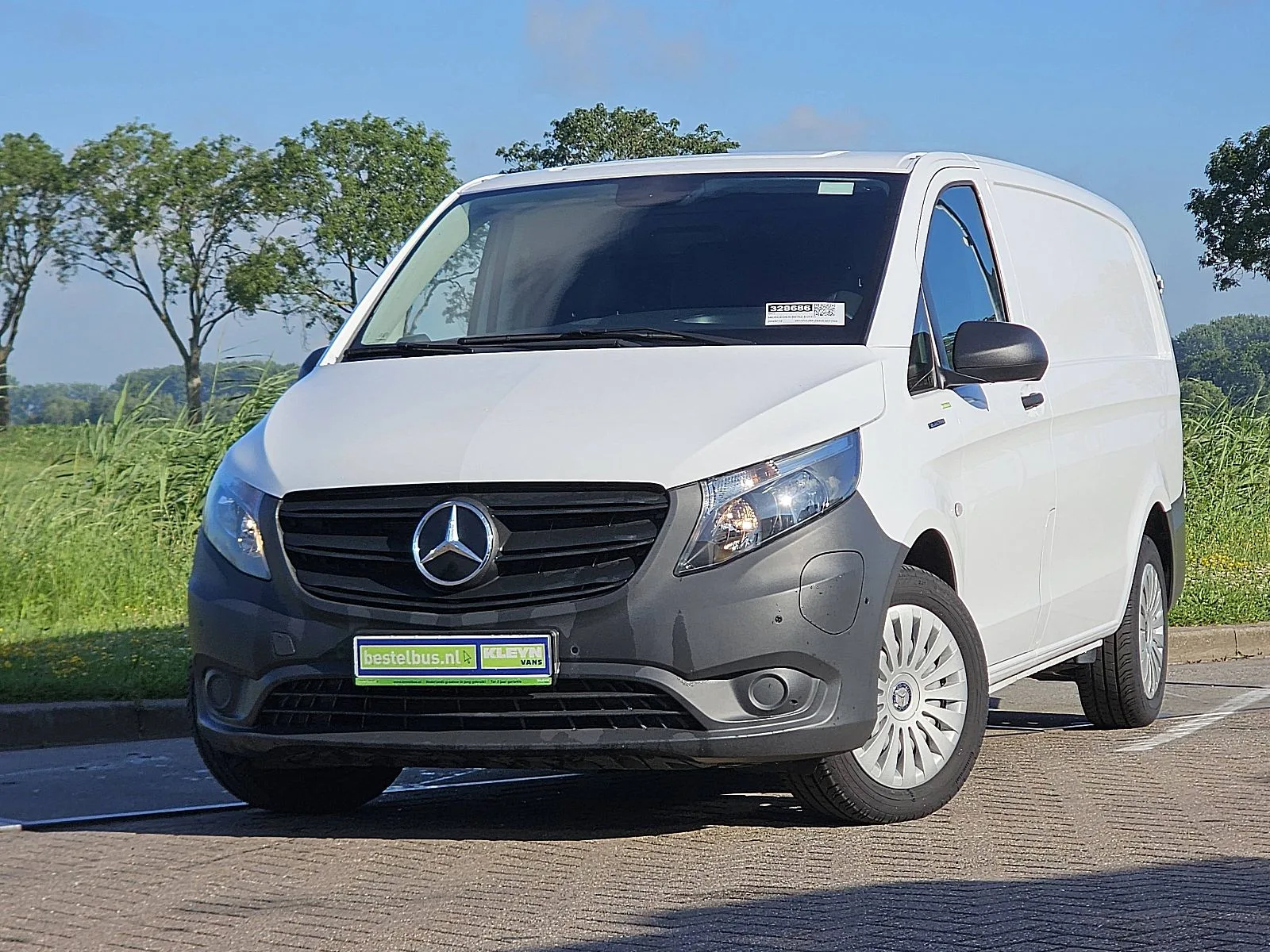 Mercedes-Benz eVito (2024) — foto 1