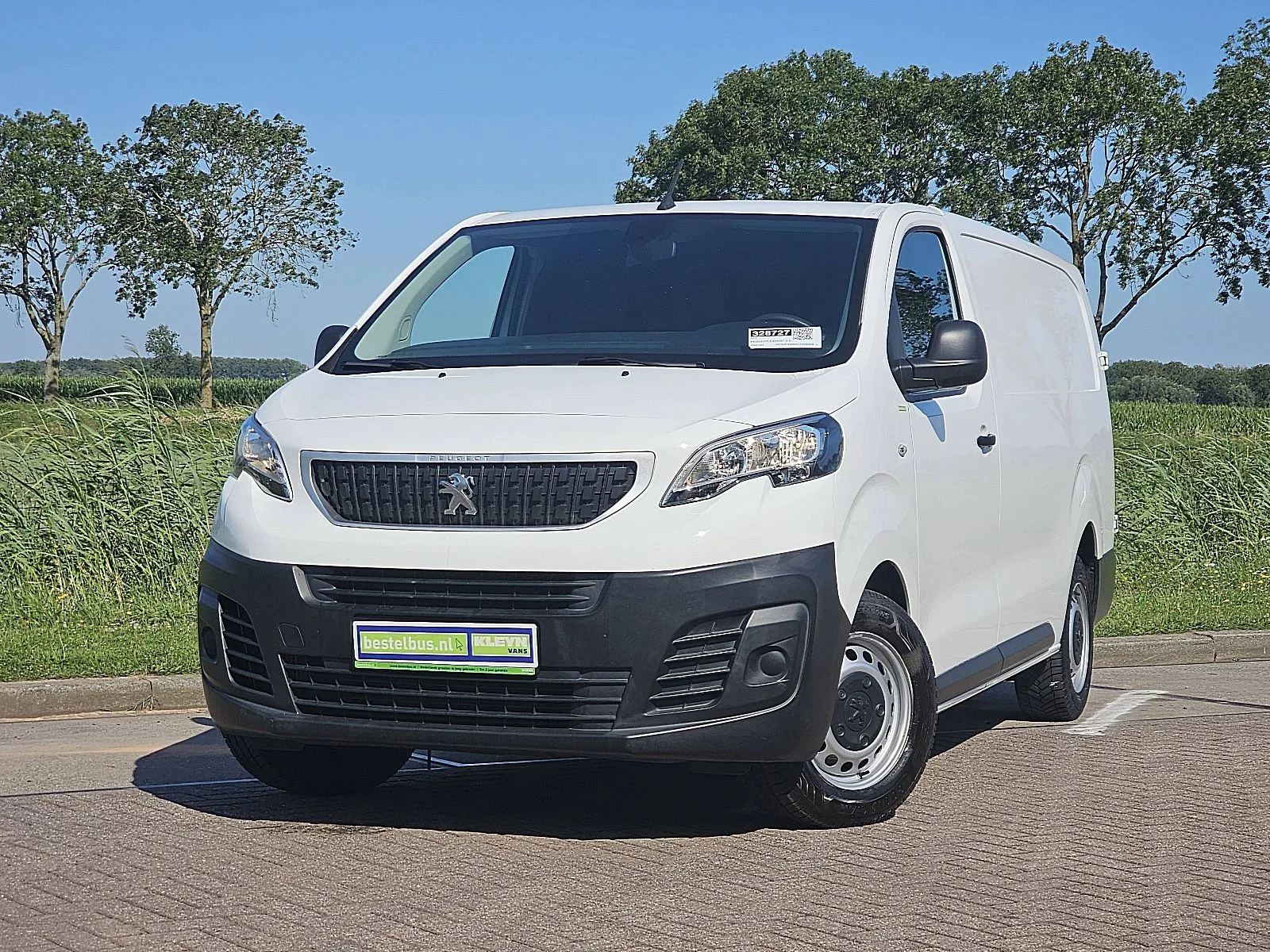 Peugeot Expert (2021) — foto 1